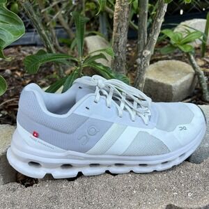 On Cloudrunner White Frost Cloudtec Running Shoes (46.99015) Women's Size 9.5